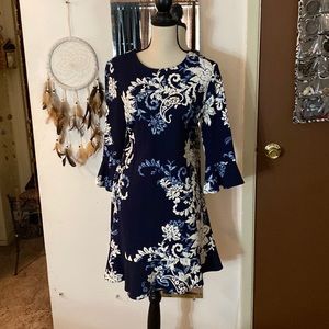 🎸🎸Sandra Darren floral print 3/4 ruffle sleeve ruffle hem bottom